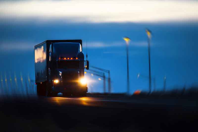 стоянка_дальнобойщиков_в_климовске